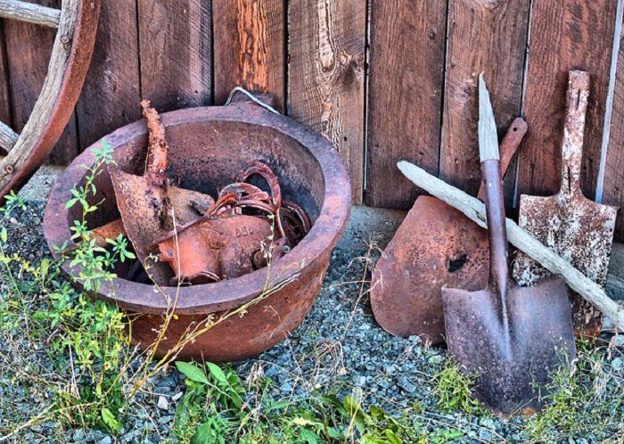 Rusty objects