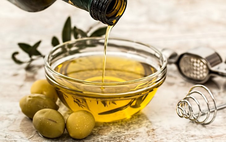 benefits of olive oil on an empty stomach