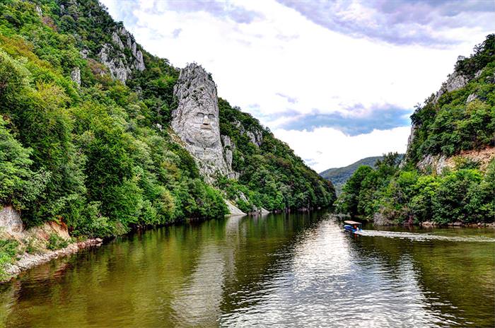 22 Stunning Images That Convinced Me to Visit Romania