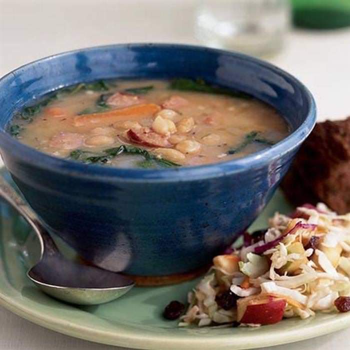 11 Healthy Soup Recipes That Are Under 300 Calories Each