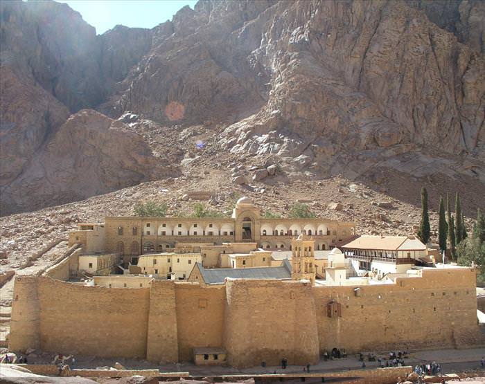 The Worlds 15 Oldest Buildings Still Used Today Travel Babamail 5307