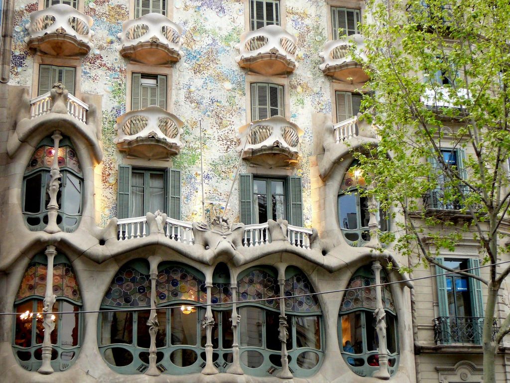 Barcelona's Top 15 Tourist Attractions | Travel - BabaMail
