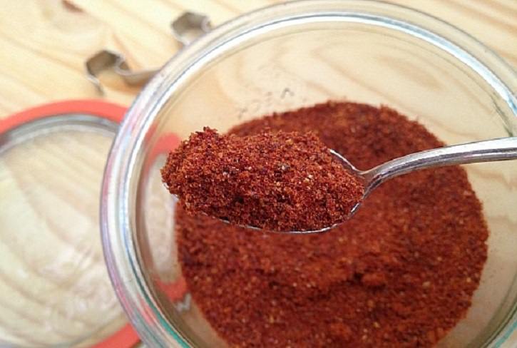 Making Your Own Tomato Powder Is So Easy