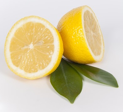 lemon detox: cut lemons