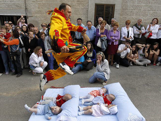 Baby Jumping Competition