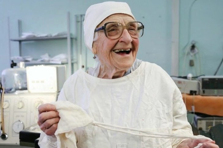Meet the World's Oldest Surgeon!