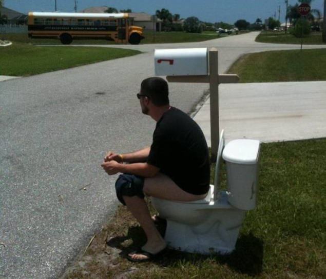 funny pictures of bad ideas, man sitting on a commode on the street next to a mailbox with a school bus on the next street