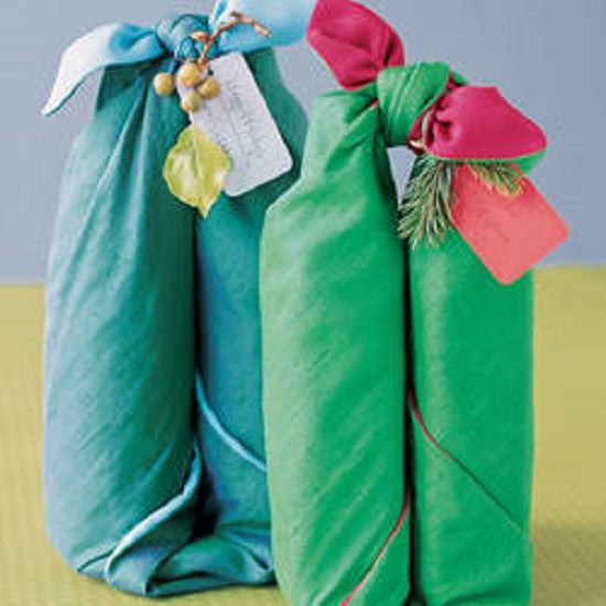 DIY ways of Gift-Wrapping Presents, Scarf-wrapped gift