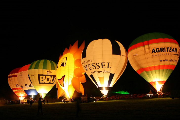 Different Hot air Balloons from Around the World, Ballonfiësta Barneveld, The Netherlands, sun hot air balloon