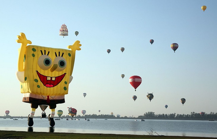 Different Hot air Balloons from Around the World, Hot air ballon festival in Leon, Guanajuato, Mexico, spongebob squarepants hot air balloon
