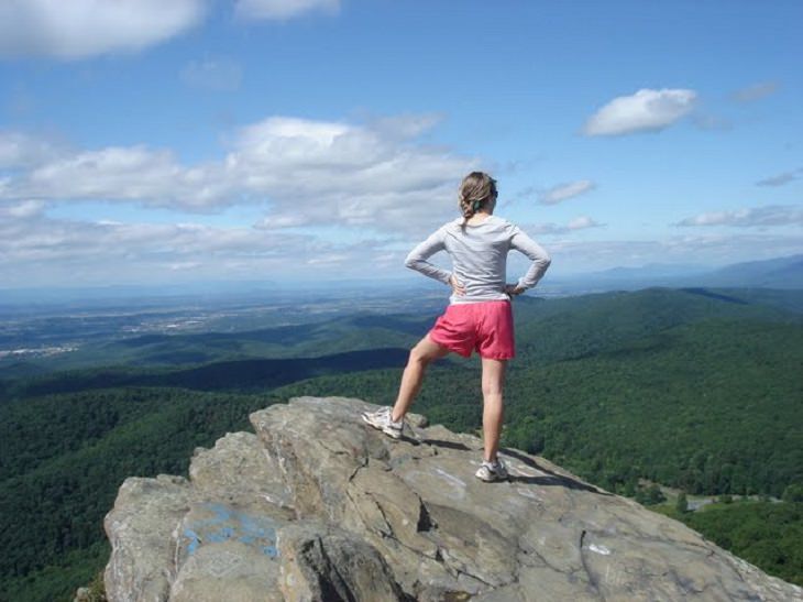 Beautiful sights and views of various mountains, peaks and wildlife in the blue ridge mountain range, Atop the precipice of the Humpback Rocks