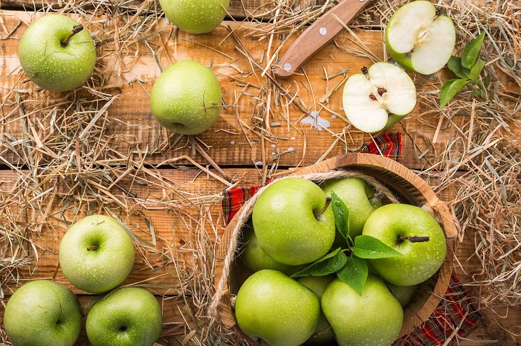mental tricks, tips and mantras to help manage and cope with pain, apples all around