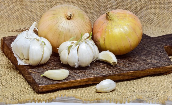 Wooden Cutting Board, Salt, Lemon, Water, Soak, Rinse, Cleaning, Dishes, Dishwasher Machine, Detergent, Scrub, Soap