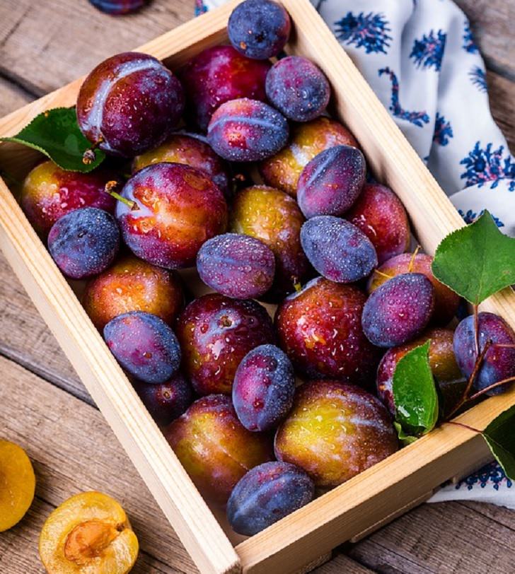 Plum, health, family and parenting, fruits and vegetables, nutrients, minerals, vitamins, calcium,