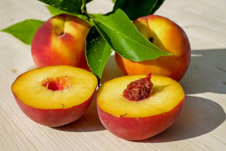 Peach, health, family and parenting, fruits and vegetables, nutrients, minerals, vitamins, calcium,