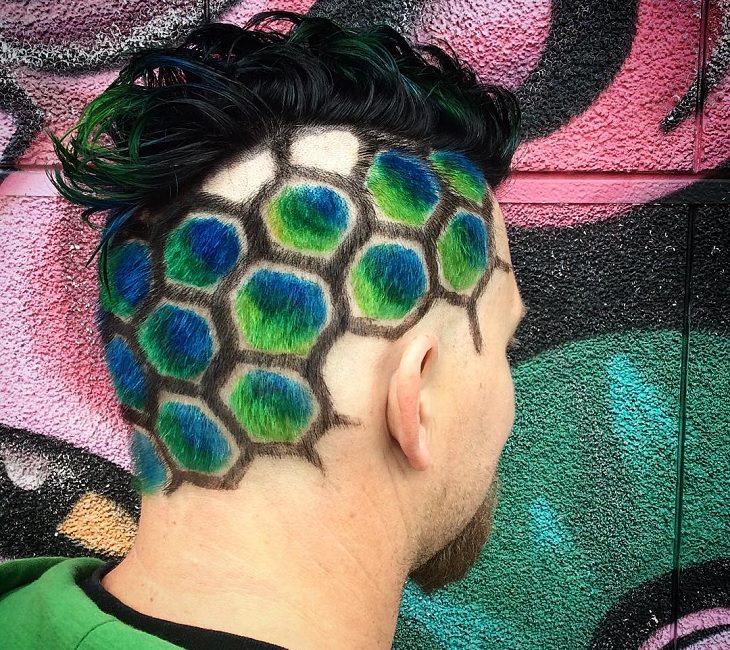 24 Absolutely Crazy Hairstyles