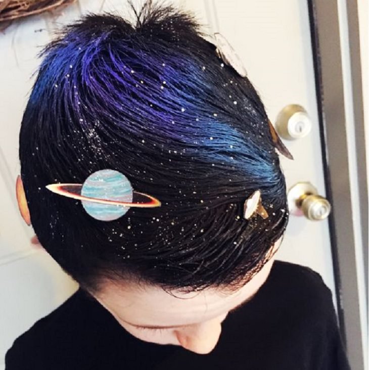 24 Absolutely Crazy Hairstyles