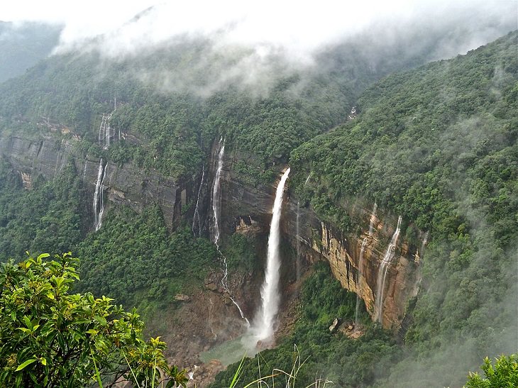 Majestic Beautiful Sights of the Northeast Indian State, Meghalaya, one of the seven sisters states, The many stunning drops of Nohkalikai Falls, with the main drop in the center, in Cherrapunjee