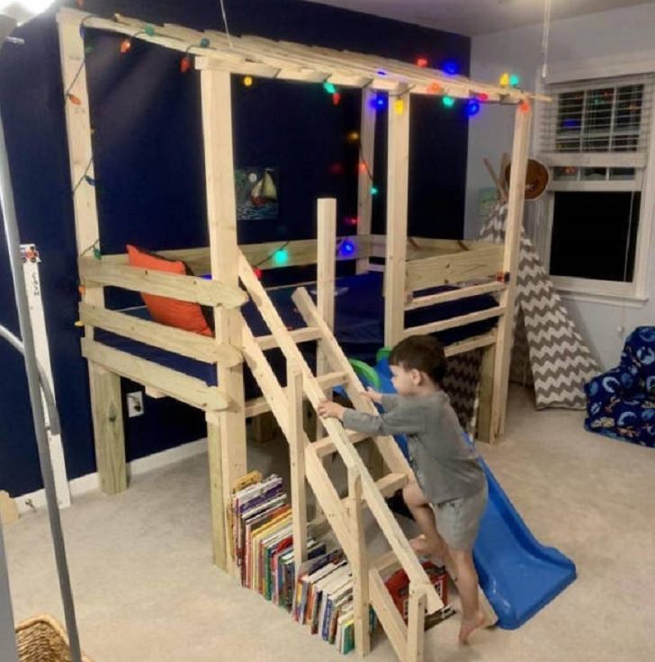 Hilarious photographs that show the best parents and parenting done right, Treehouse-like bunk bed with stairs