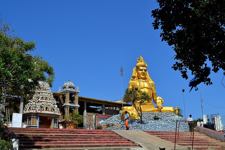 Beautiful ornate Hindu temples found in India and other countries across the World, Koneswaram Temple in Tirukonamalai, Sri Lanka