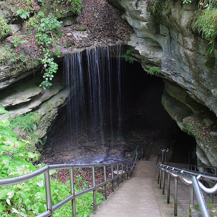 Incredible destinations, structures, monuments, and natural landscapes listed as UNESCO World Heritage Sites, Mammoth Cave National Park, Edmonson, Hart, and Barren counties, Kentucky