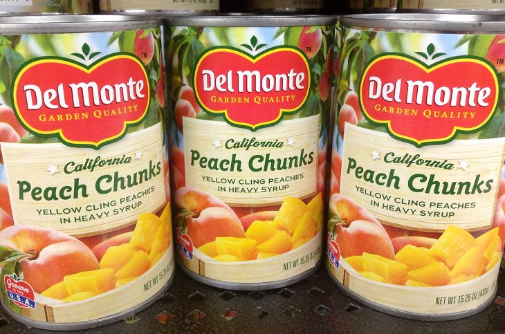 Common ingredients to be avoided in weight-loss smoothies, 3 cans of Del Monte peach chunks