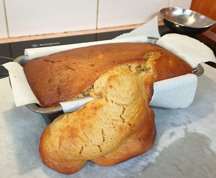 Hilarious cooking and baking fails, Bread in a pan with some dough baked out of the pan