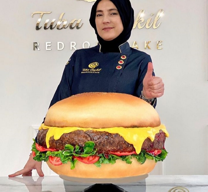 Realistic and Delicious cake art by Turkish chef Tuba Gelick, giant cheeseburger cake