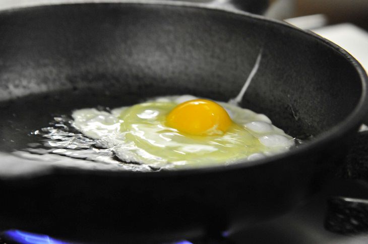 Food safety facts and myths you need to know about, Egg being fried on a pan