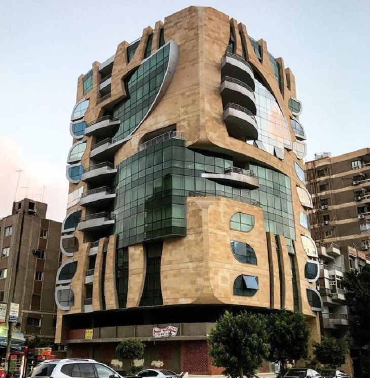 Weirdly designed and bizarre buildings from around the world, A futuristic building in Cairo, Egypt