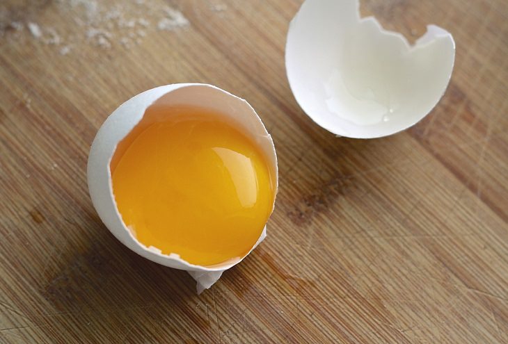 Best food sources for Vitamin K2, Raw egg yolk scooped into half an egg shell