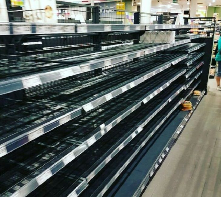 Amazing and insightful social experiments, Empty shelves in Edeka supermarket in Germany
