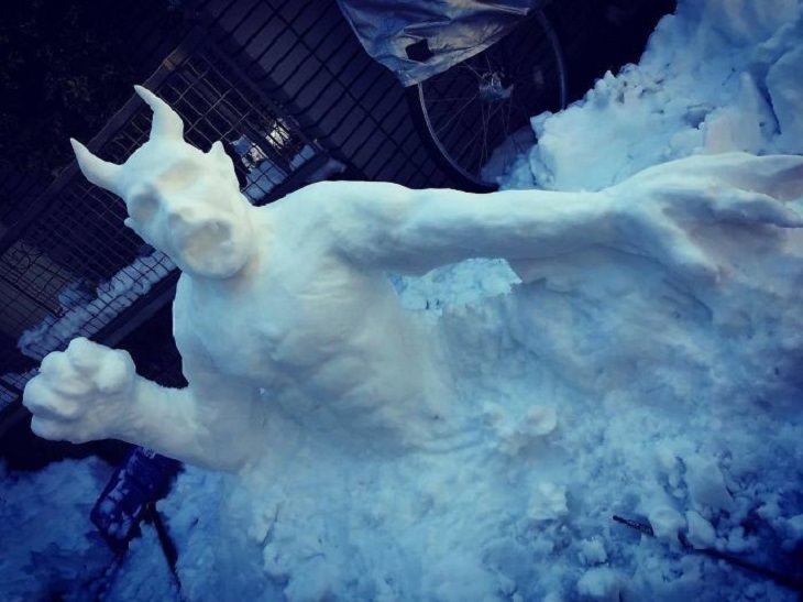Residents of Tokyo create creative and unique snowmen and ice sculptures, Snow sculpture of devil-like creature