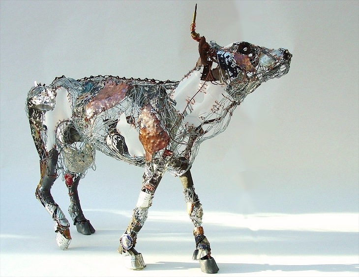 Beautiful animal sculptures made out of recycled scrap metal by Barbara Franc, Cow with the Crumpled Horn I