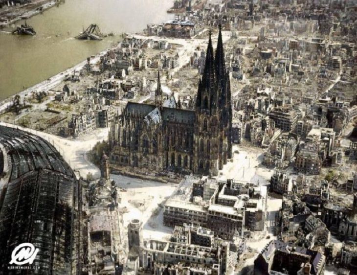 Historical photographs, Following Allied air raids that destroyed the city of Cologne in Germany, Cologne Cathedral remained standing