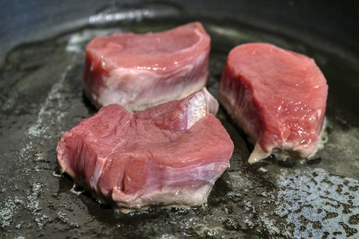 Foods that are rich in Vitamin D, Pork Tenderloin