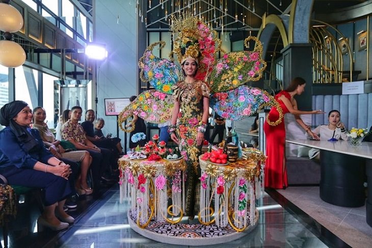 Magnificent, impressive and creative dresses and outs for the Miss Universe National Costume Show of 2017, 2018 and 2019, Shweta Sekhon, Miss Malaysia, 2019