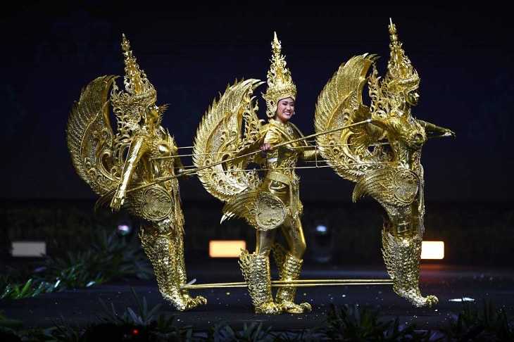 Magnificent, impressive and creative dresses and outs for the Miss Universe National Costume Show of 2017, 2018 and 2019, On-anong Homsombath, Miss Laos, 2018