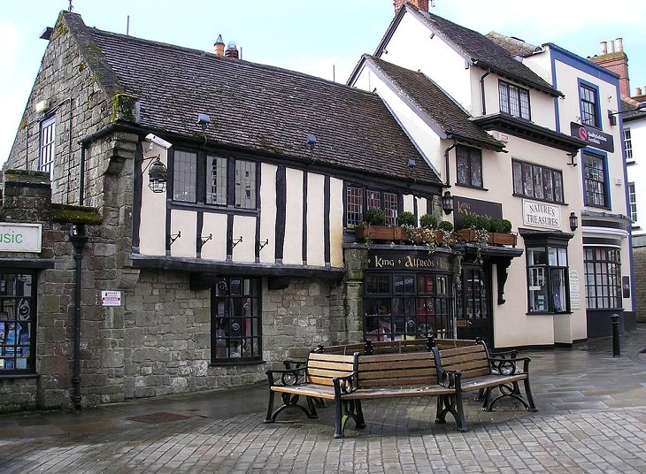  Beautiful Villages in the UK Shaftesbury