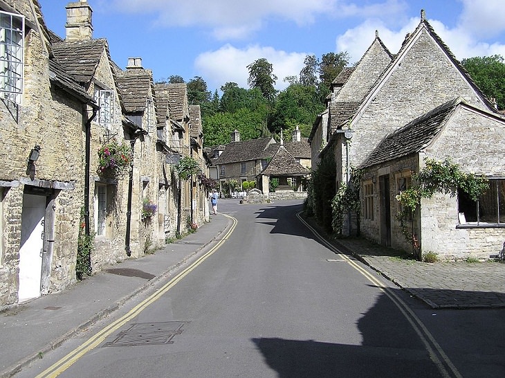 Beautiful Villages in the UK Castle Combe