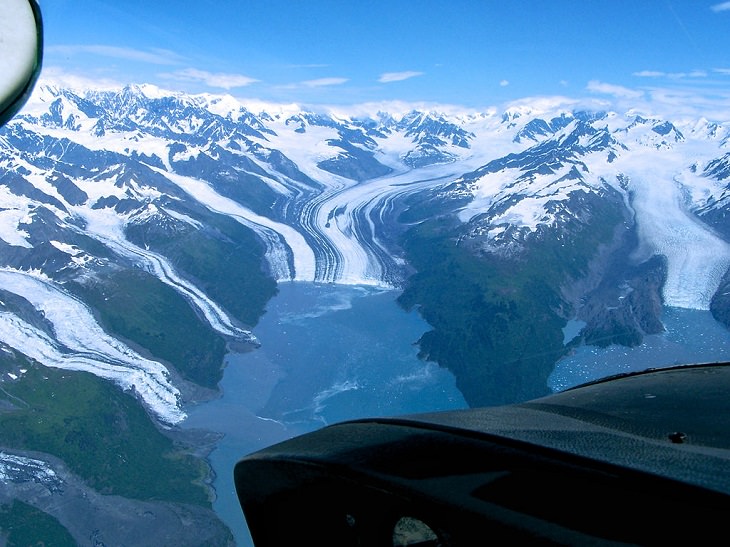 Different types of beautiful glaciers found all across Alaska, U.S.A, Harvard Glacier, a tidewater glacier in Prince William Sound in the Kenai Peninsula of south-central Alaska