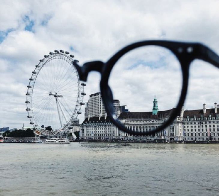 Ilusões ópticas incríveis criadas pelo artista e fotógrafo de Portugal Tiago Silva, meio par de óculos com a metade que faltava como o London Eye