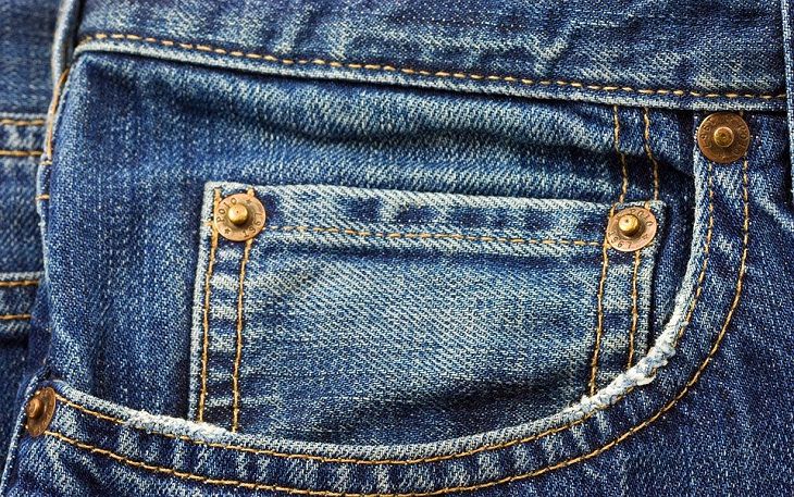 Artículos Cotidianos Con Doble Uso Quinto bolsillo en tus jeans