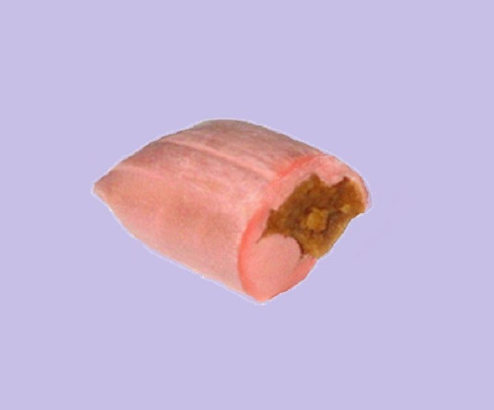 candies, sweets, chocolates and confectioneries from around the world with unique flavors and ingredients, Peach Blossoms, a peach-colored candy from the United States, made of peanut butter wrapped in a crunchy sugary shell