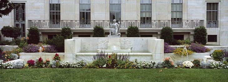 buildings, monuments, memorials and gardens from the National Mall and Memorial Parks in Washington DC, The Folger Shakespeare Library, an independent research library, east of Capitol Hill, home to the largest collection of the printed works of William Shakespeare in the world