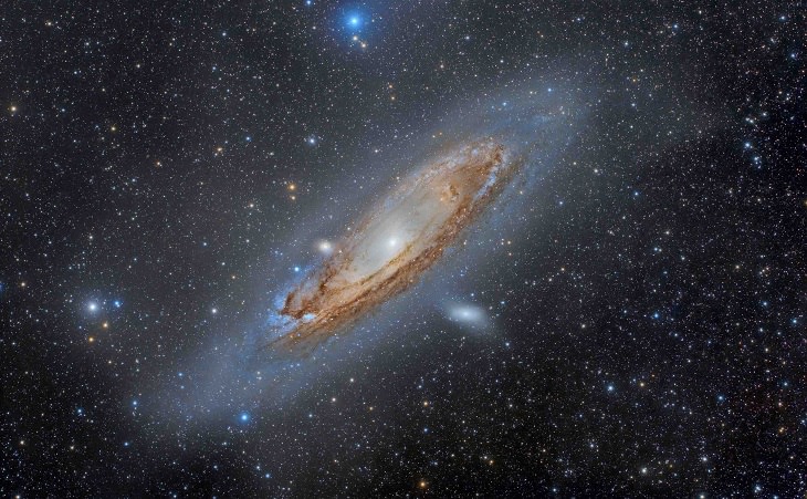 Photographs awarded Winner, Runner Up and Highly Commended in the Insight Investment Astronomy Photographer of the Year Competition 2019 organized by the Royal Observatory Greenwich, Highly Commended, Category Galaxies, Andromeda Galaxy, by Raul Villaverde Fraile