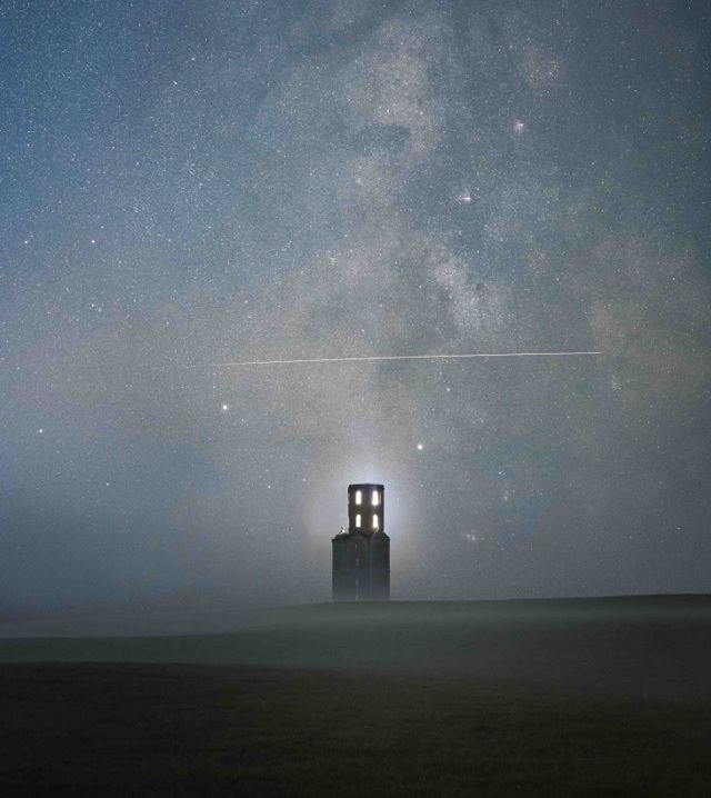 Photographs awarded Winner, Runner Up and Highly Commended in the Insight Investment Astronomy Photographer of the Year Competition 2019 organized by the Royal Observatory Greenwich, Runner Up, Category: People and Space - Above the Tower, by Sam KingRunner Up, Category People and Space, Above the Tower, by Sam King
