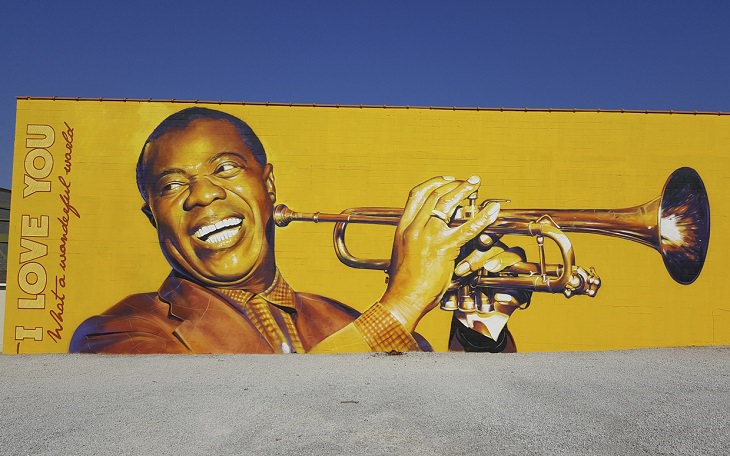 The best and most beautiful street art murals in all states across the United States of America, that send messages of culture, history and community, Kentucky, Lexington, Louis Armstrong, by Sergio Odeith