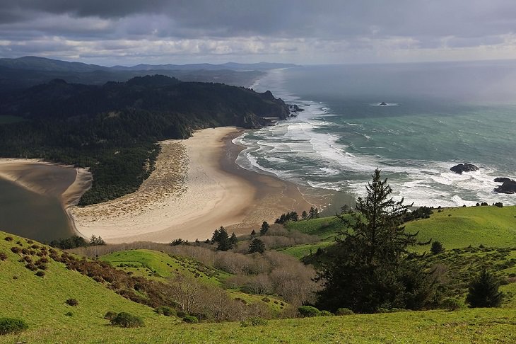 UNESCO World Network of Biosphere Reserves and their tourist attractions and activities from across the United States, America, US, Cascade Head, Oregon