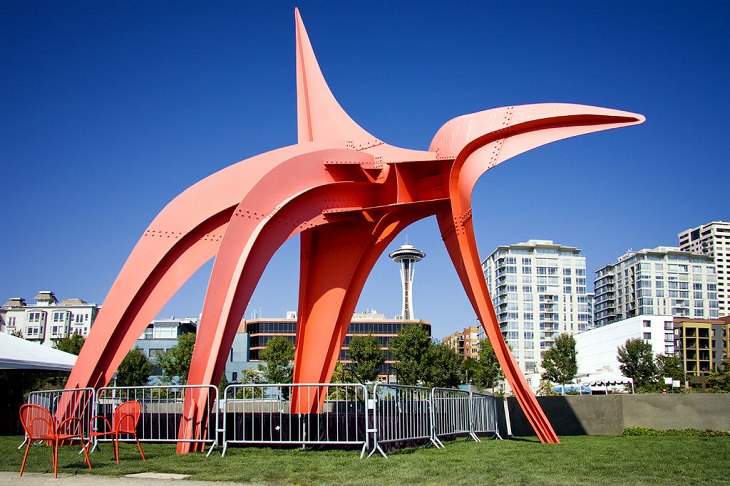  Famous sculptures and works of art from 20th Century American artist and sculptor, Alexander Calder, Eagle (1971). Olympic Sculpture Park, Seattle, Washington